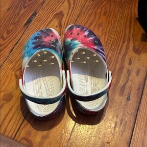 CROCS Kids Tie-Dye Water Shoes